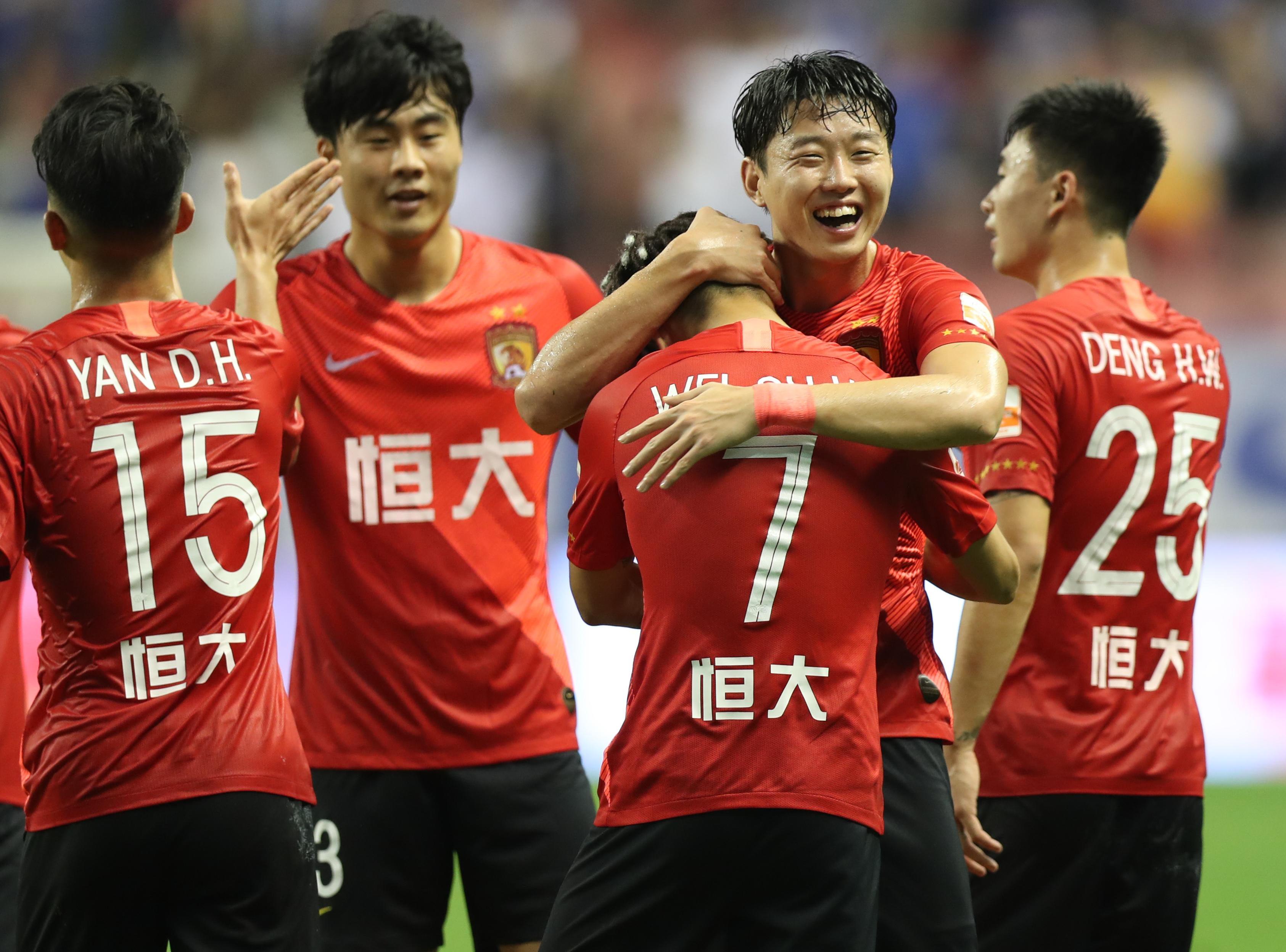 随着阿森纳2-0，切尔西1-3，利物浦1-1，英超最新积分榜出炉