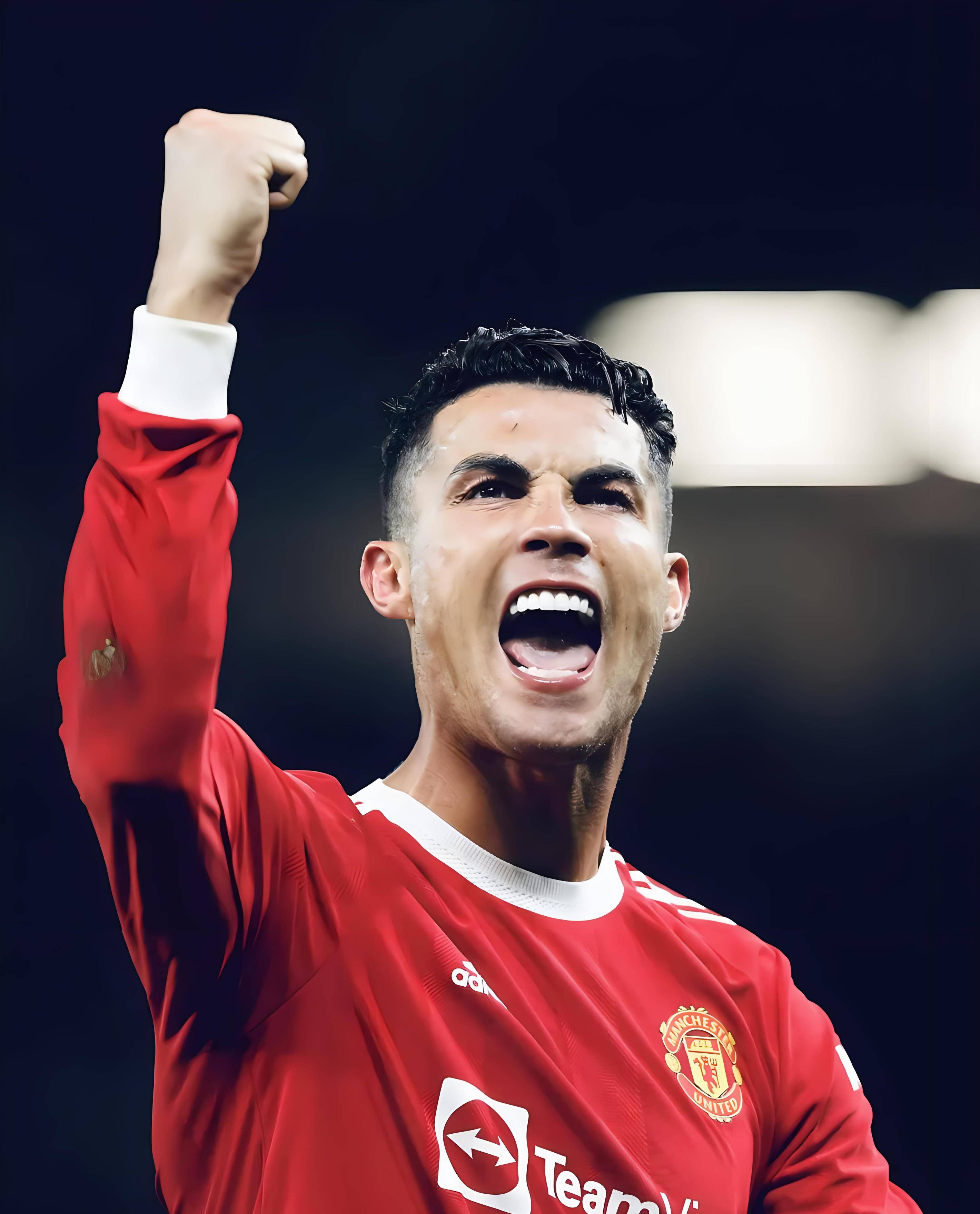 特尔施特根社媒晒恢复训练照片：很高兴归队