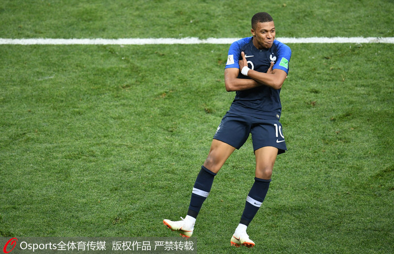 沙特队长多萨里达国家队百场里程碑，曾破国足、阿根廷大门（沙特队长多萨里完成国家队百场壮举，曾洞穿国足与阿根廷球门）