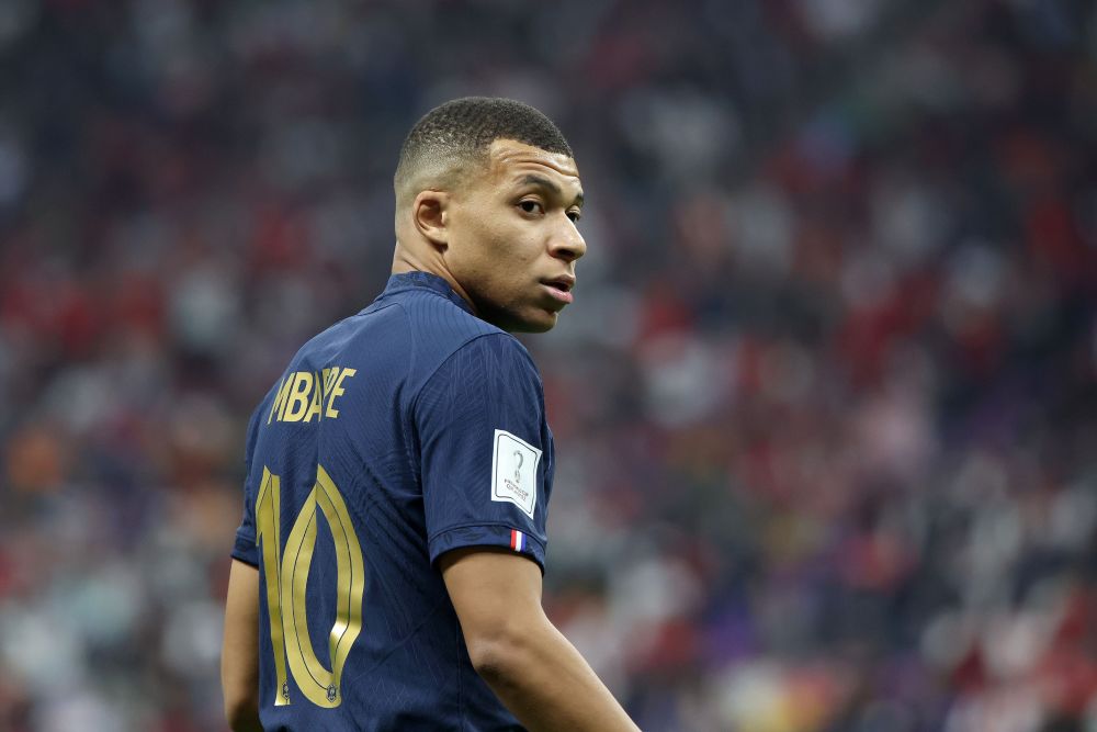 徐阳：邵佳一的融合与沟通能力强；希望更多年轻教练挺身而出