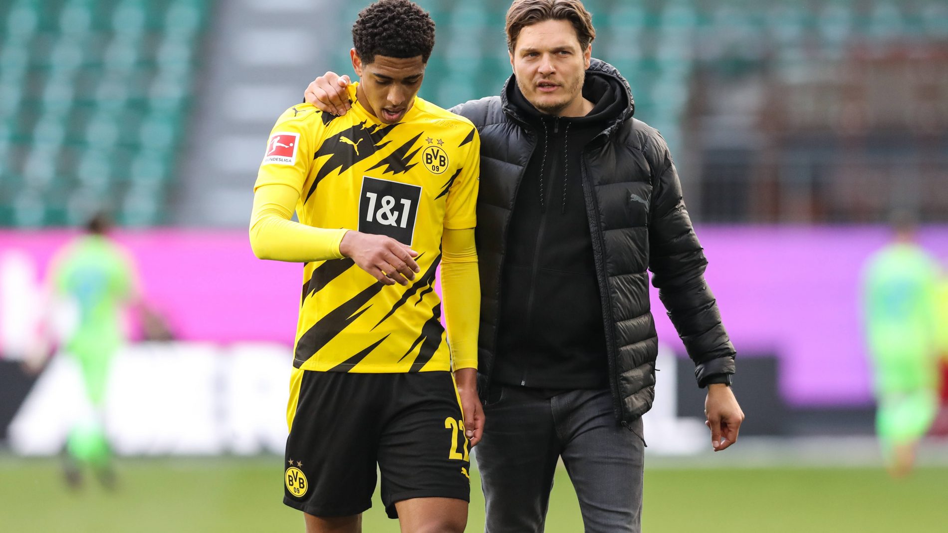 足球伤病预防指南（踢球不受伤：足球运动科学防护指南）